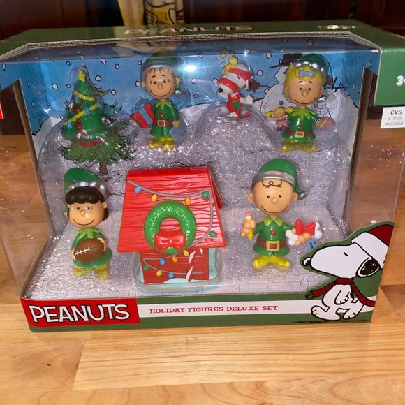 Just Play Holiday Peanuts Christmas Holiday Figure Set Snoopy